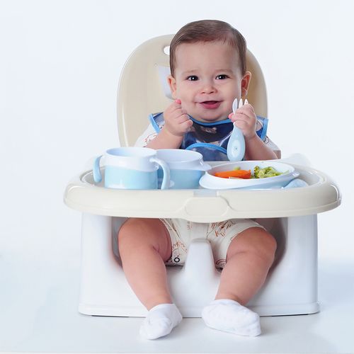 Kit alimentação 6 peças contendo: 1 prato, 1 bowl, 1 pote C/alça, 1 garfo e 2 colheres masc Pimpolho