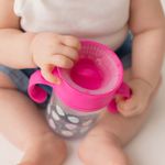 copo-de-treinamento-360-com-alca-330ml-feminino-pimpolho-300301_ensaio_3.jpg