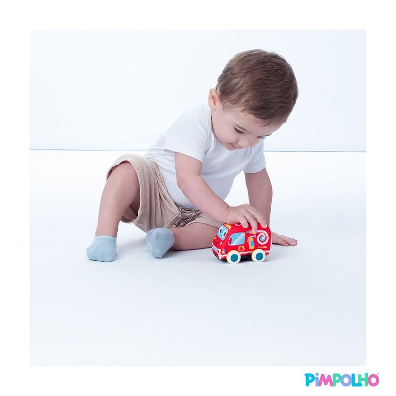 carrinho-fofinho-corre-corre-masculino-pimpolho-300548_ensaio_3_logo.jpg